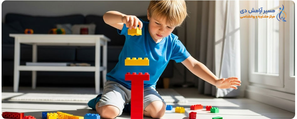 ساختن برج یکی از بازی های افزایش صبر و تحمل در کودکان است